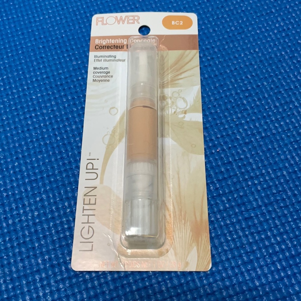 Flower brightening concealer